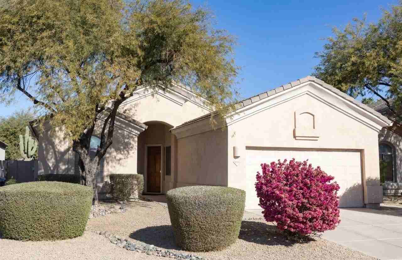 8856 E Sharon Dr - Photo 2 of 14