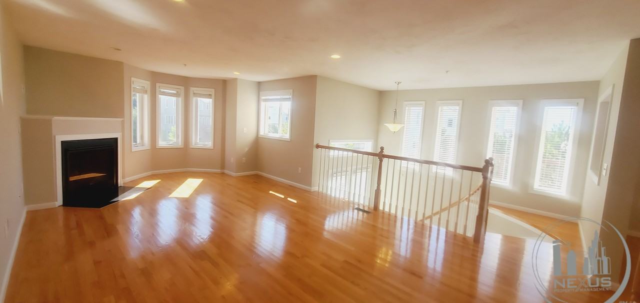 22 John Hancock Dr - Photo 3 of 34