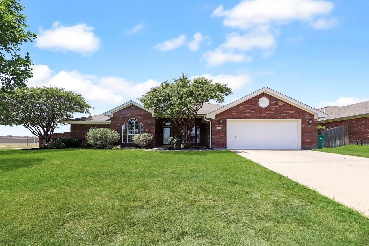 708 Bullwhip Cir