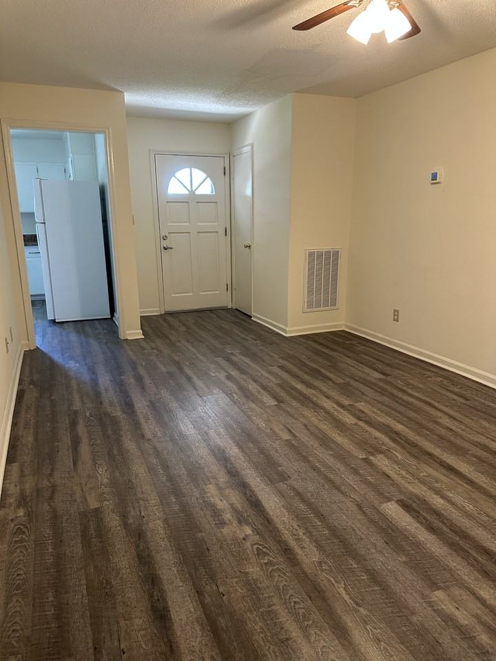 5227 Hickory Nut Ln - Photo 3 of 27