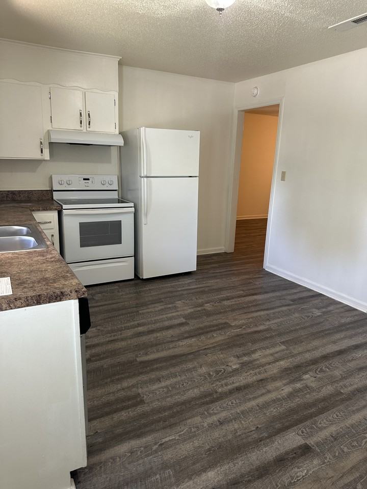 5227 Hickory Nut Ln - Photo 6 of 27