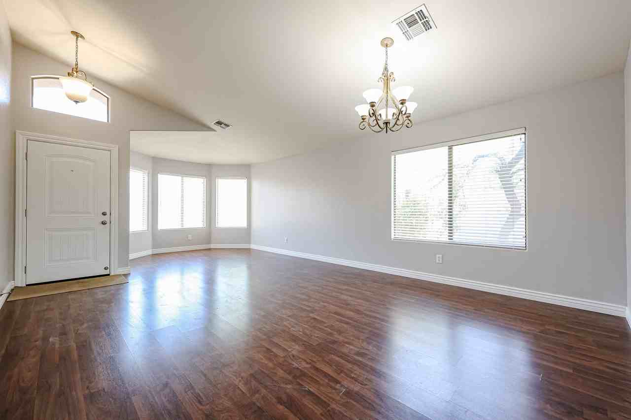 51 W Hereford Dr - Photo 6 of 42