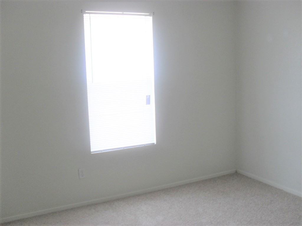 412 Texas St - Photo 7 of 14