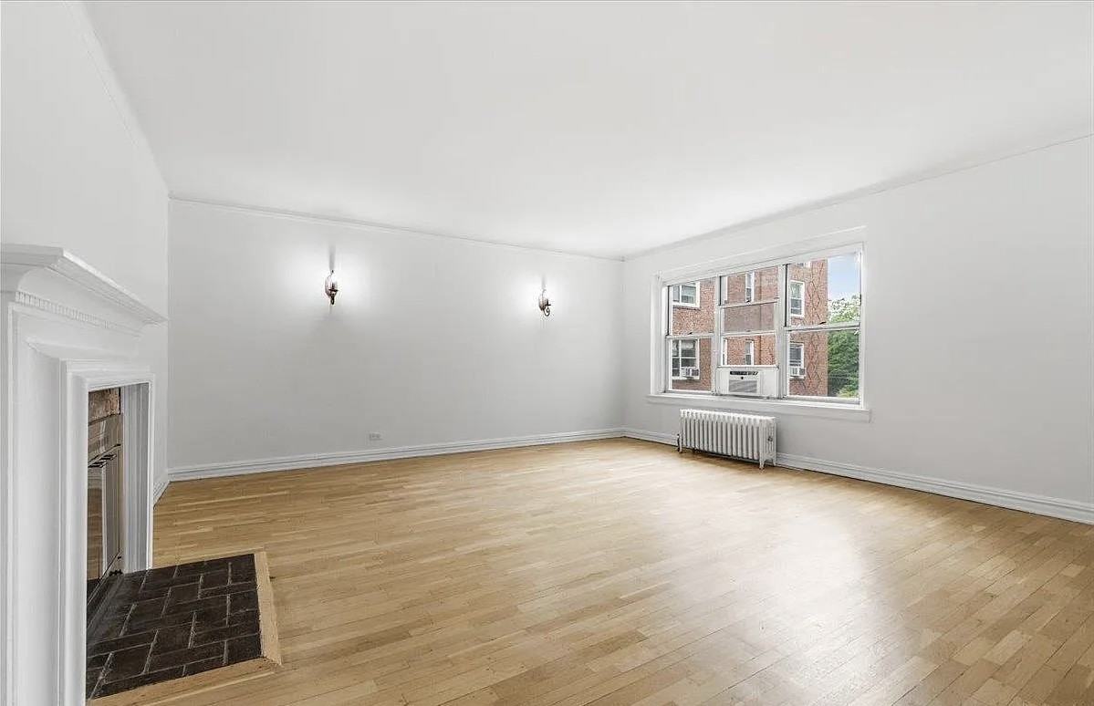 250 Bronxville Rd #4A - Photo 2 of 10