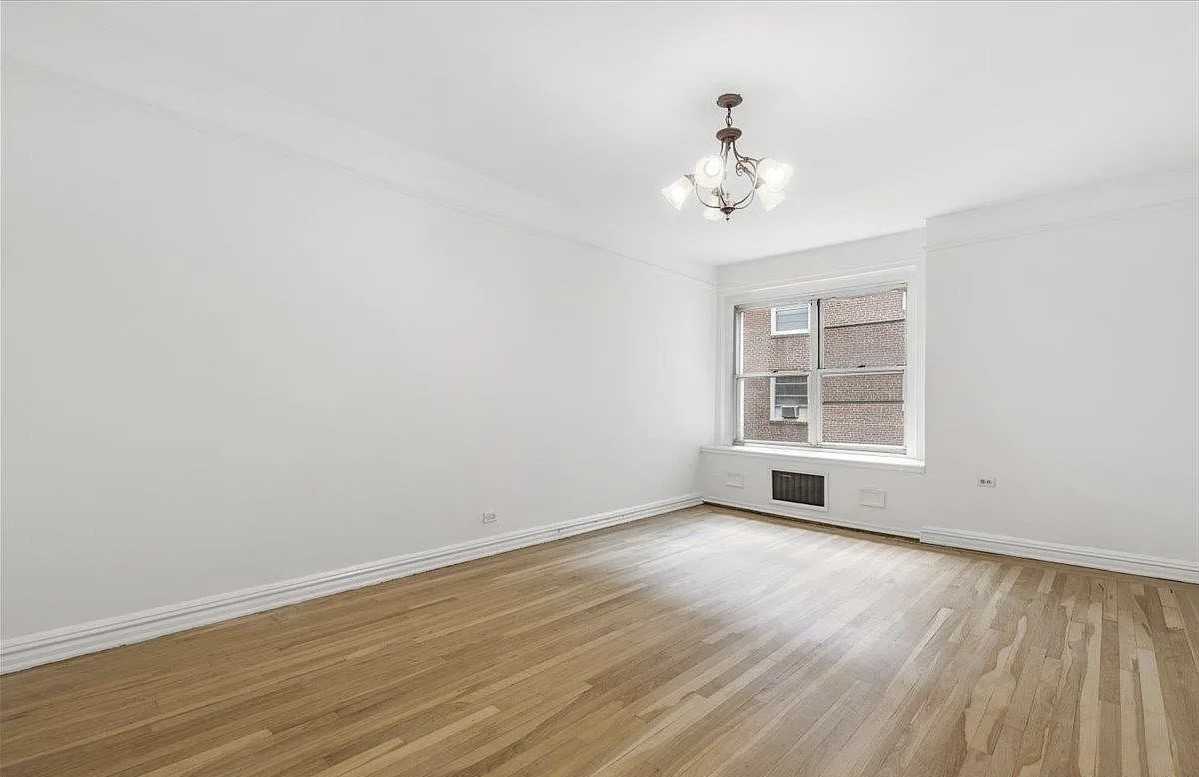 250 Bronxville Rd #4A - Photo 7 of 10
