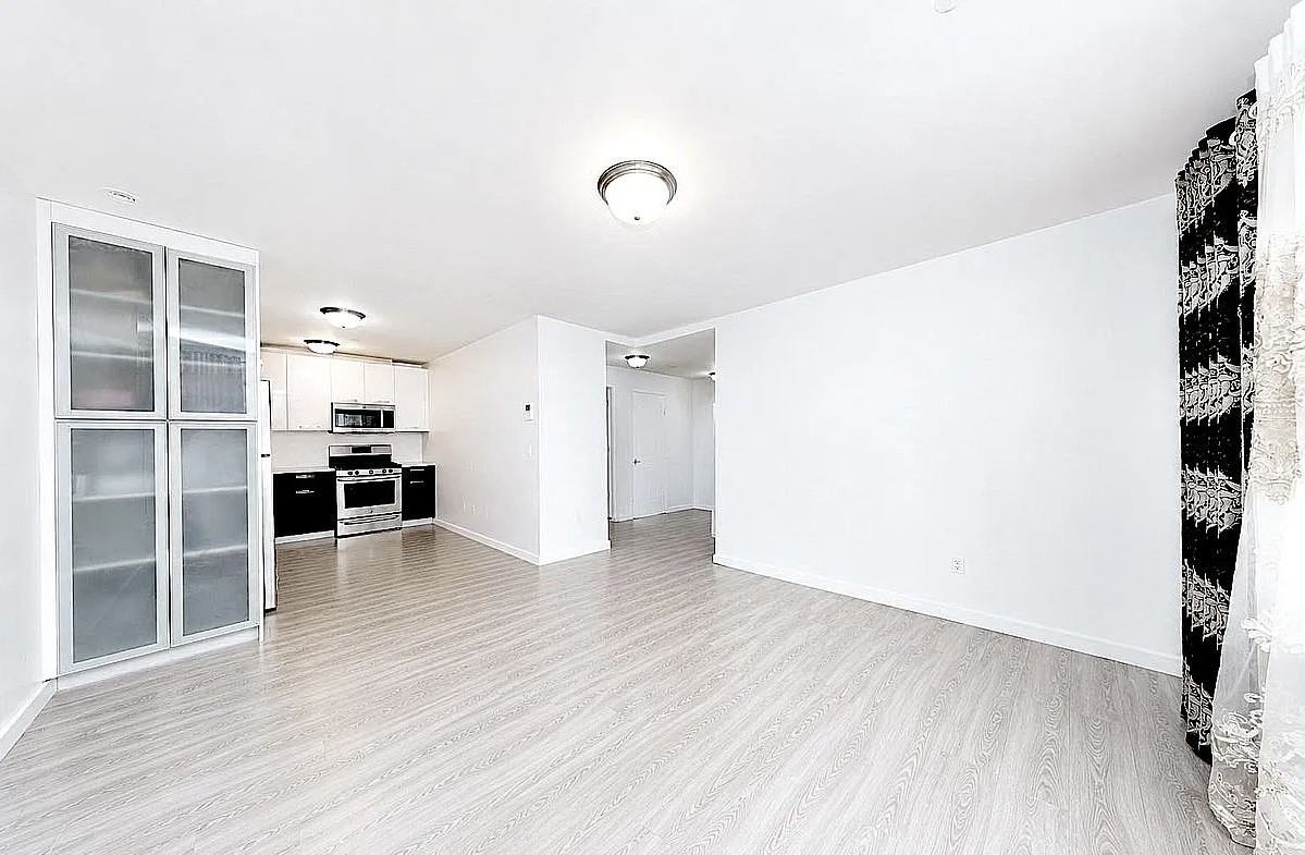 3016 Brighton 5th St #3B - Photo 3 of 9