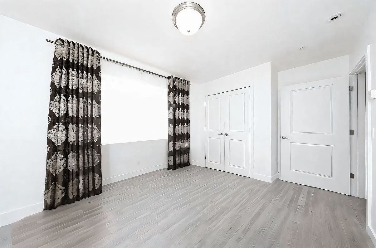 3016 Brighton 5th St #3B - Photo 6 of 9