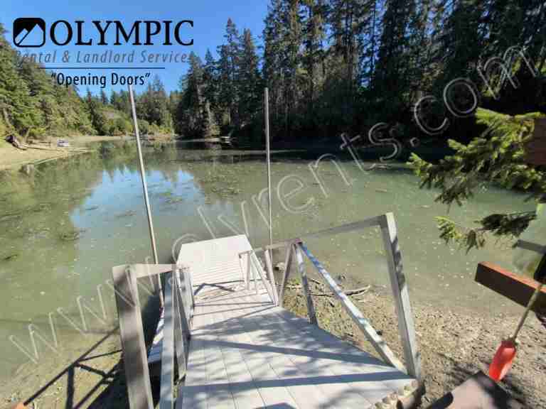 2832 Fishtrap Loop Ne - Photo 3 of 41