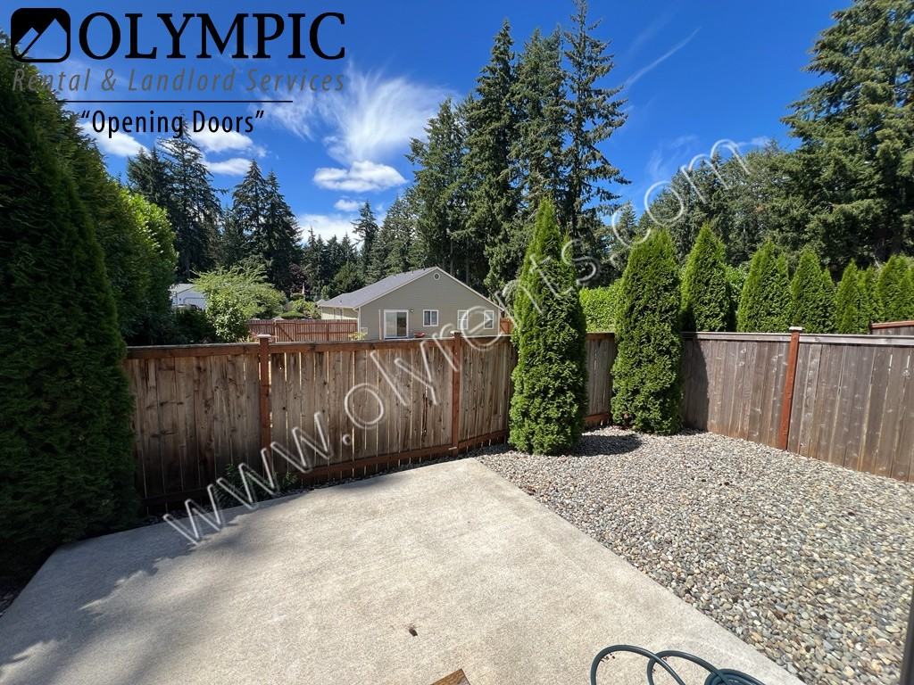 6919 Lennon Ln Ne - Photo 6 of 22