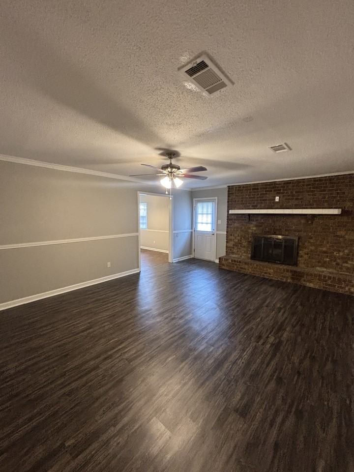 814 King Pl - Photo 5 of 18