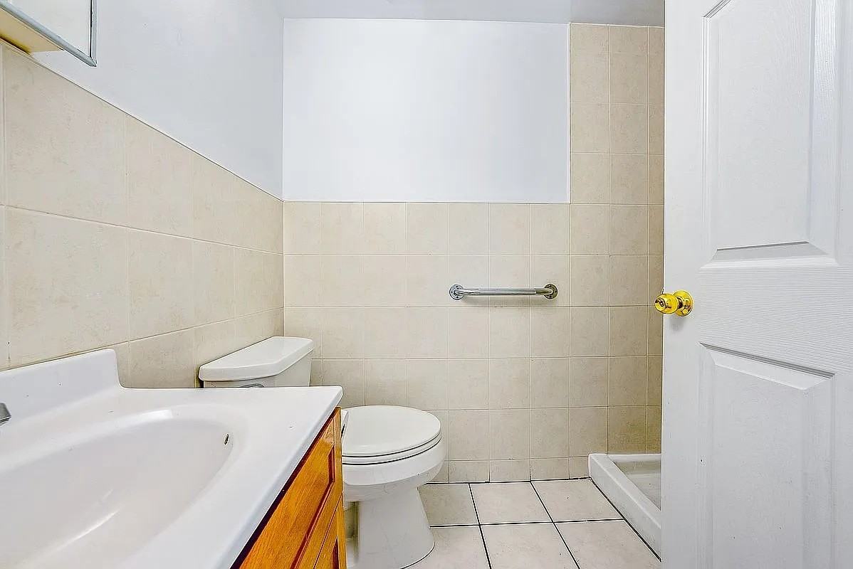 13537 37th Ave #6D - Photo 7 of 15