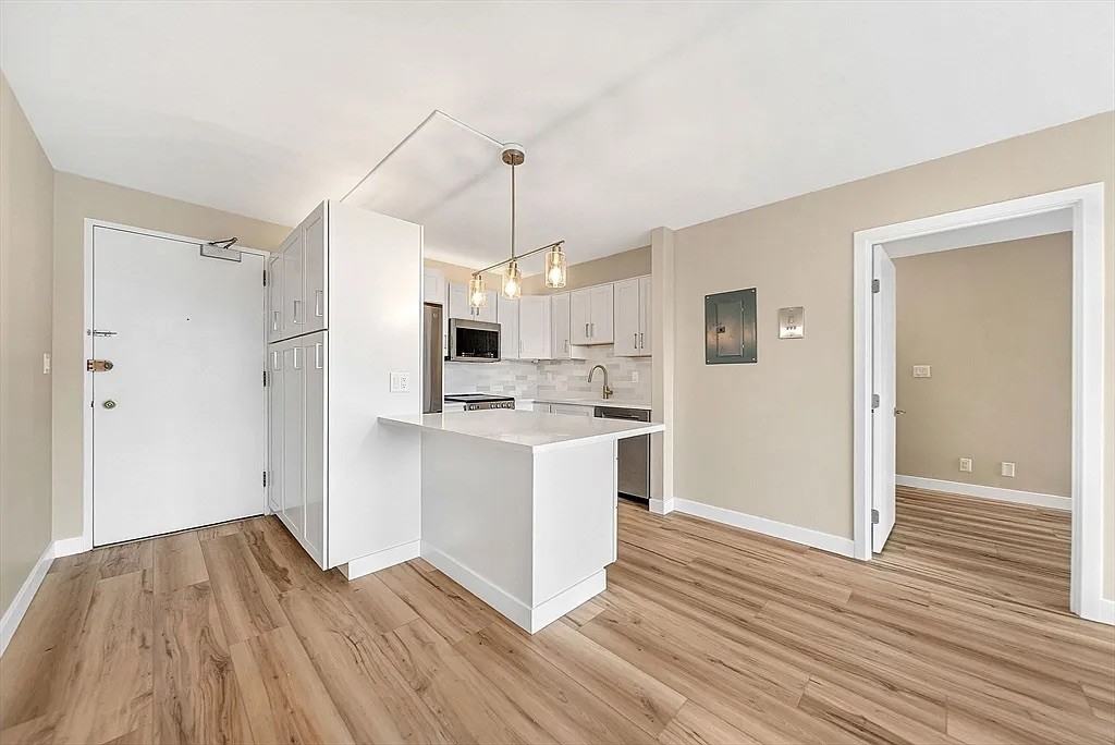 29 Concord Ave - Photo 5 of 19