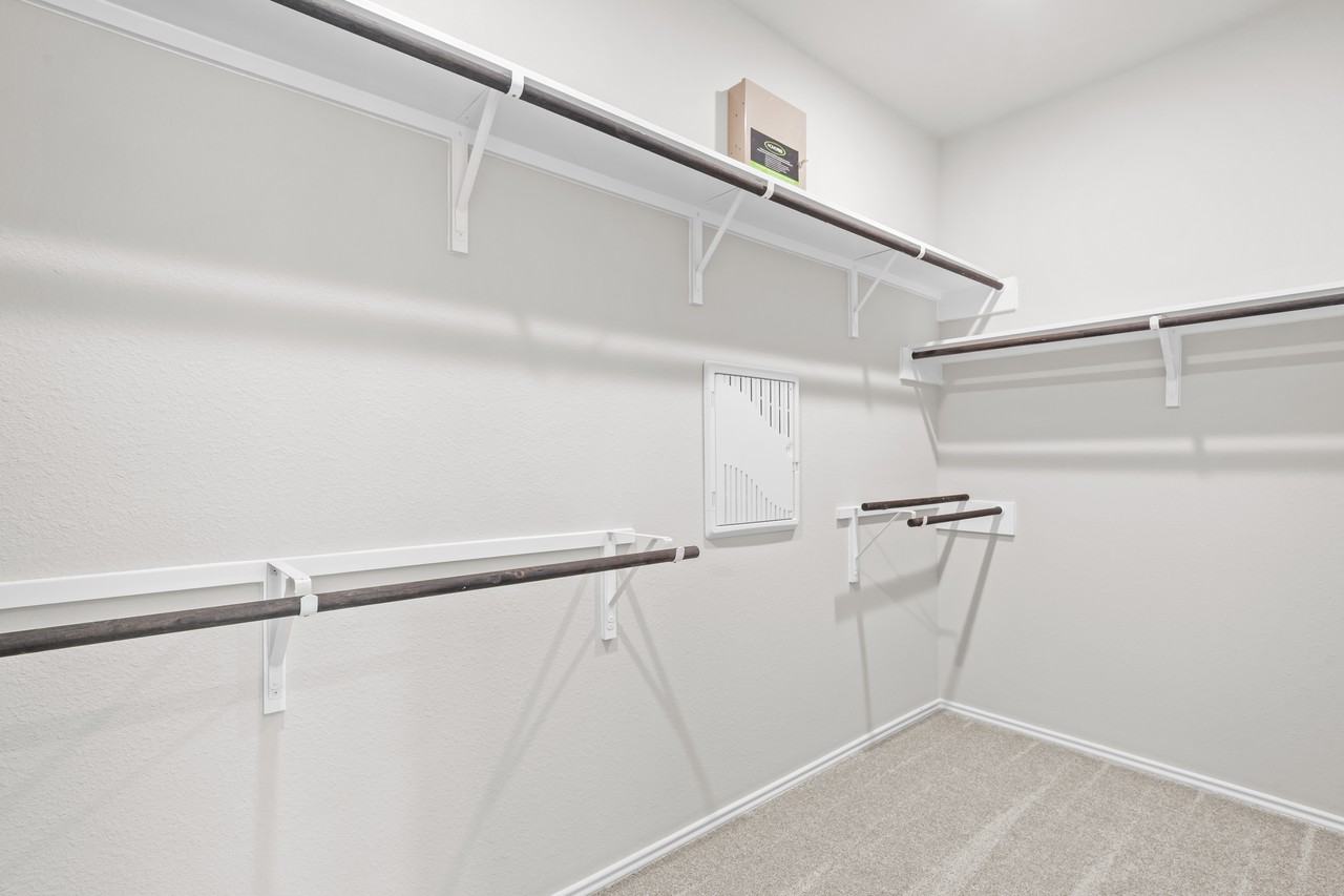 114 Mercury Sky Rd - Photo 6 of 23