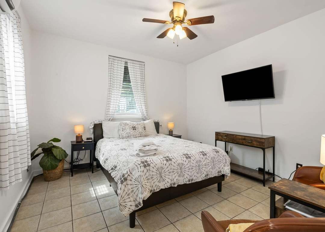 24 Bee St #F - Photo 5 of 10