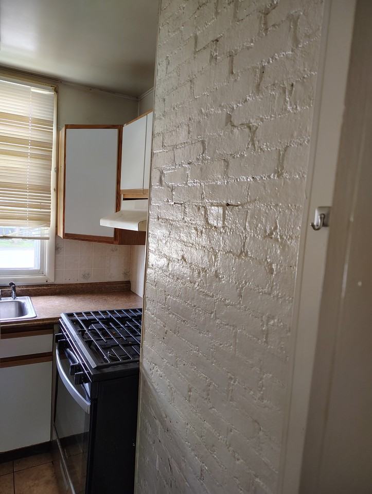 245 4th Ave #1stFL - Photo 4 of 9