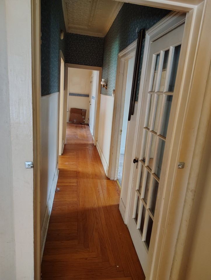 245 4th Ave #1stFL - Photo 7 of 9