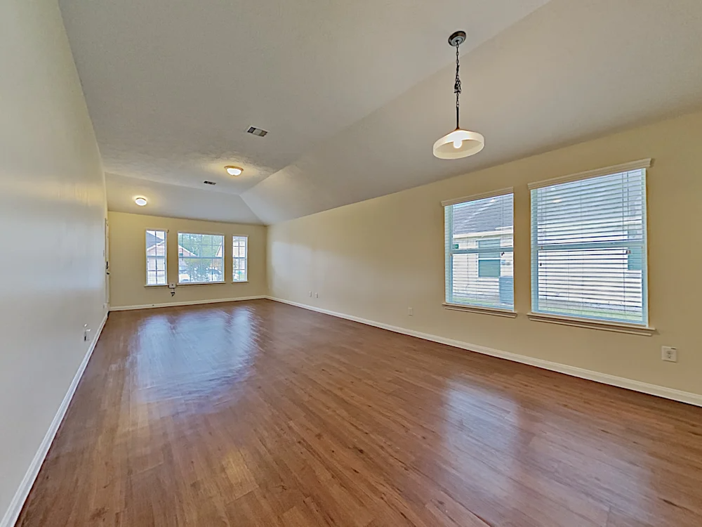 4025 Hawthorne Glen Ct #NA - Photo 2 of 6