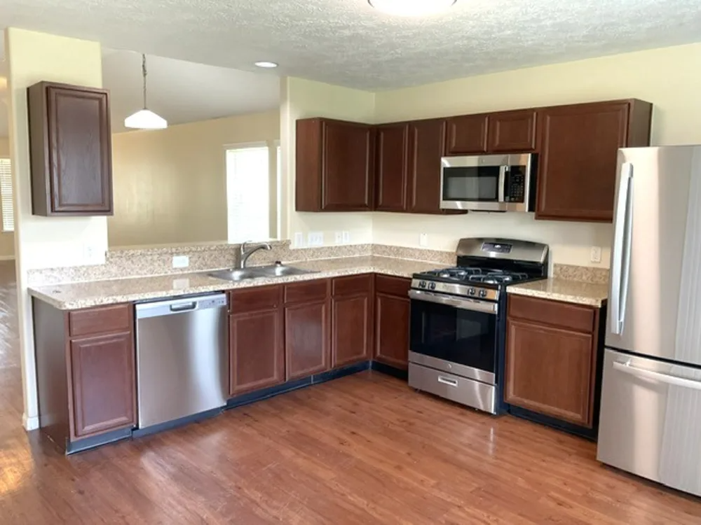 4025 Hawthorne Glen Ct #NA - Photo 4 of 6