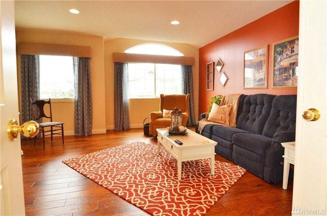 101 242nd Ave Se #NA - Photo 7 of 12