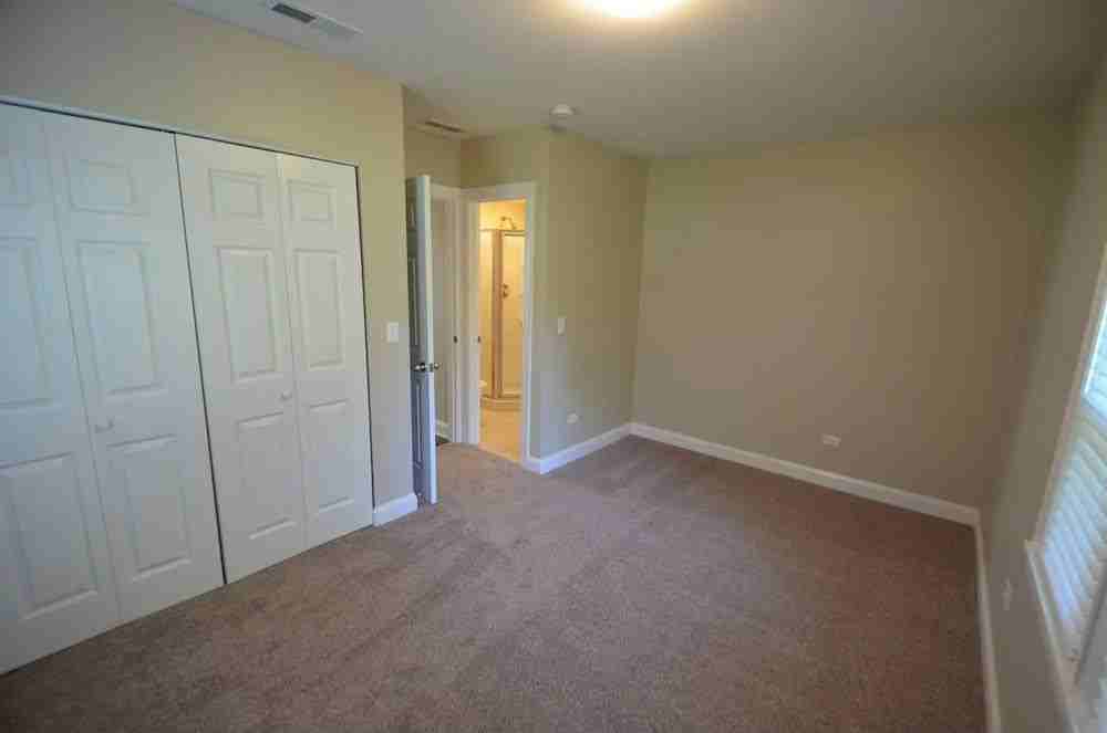 320 N Richmond Ave #NA - Photo 5 of 6