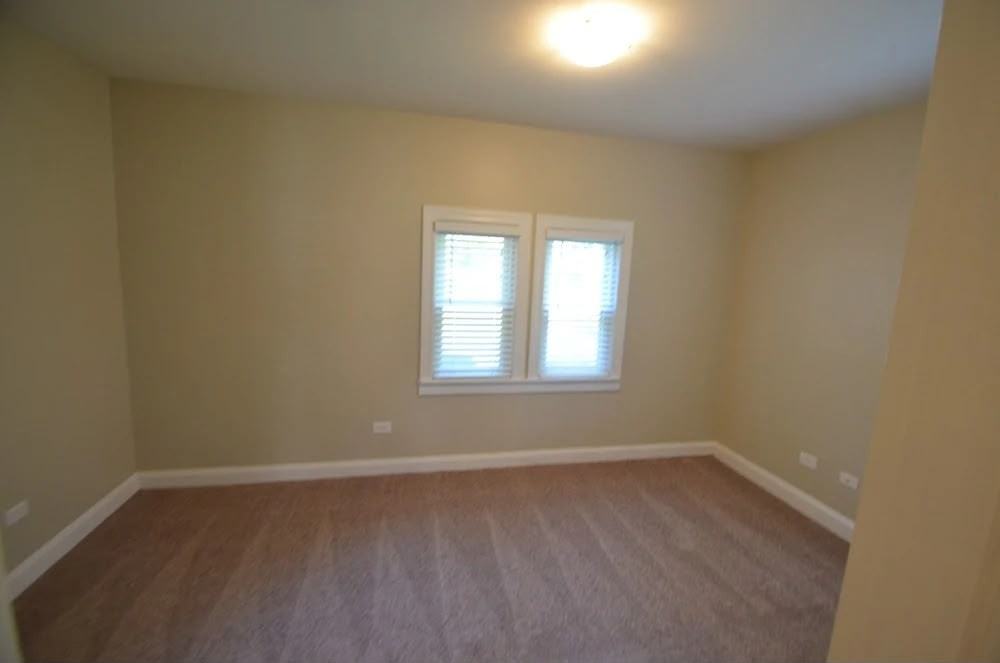 320 N Richmond Ave #NA - Photo 6 of 6