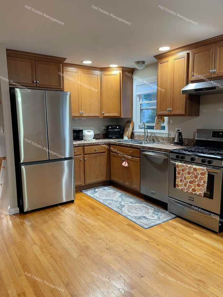 14 Alden St #NA - Photo 3 of 7