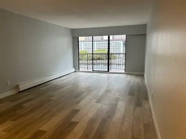 136 5th St E #210 - Photo 3 of 17
