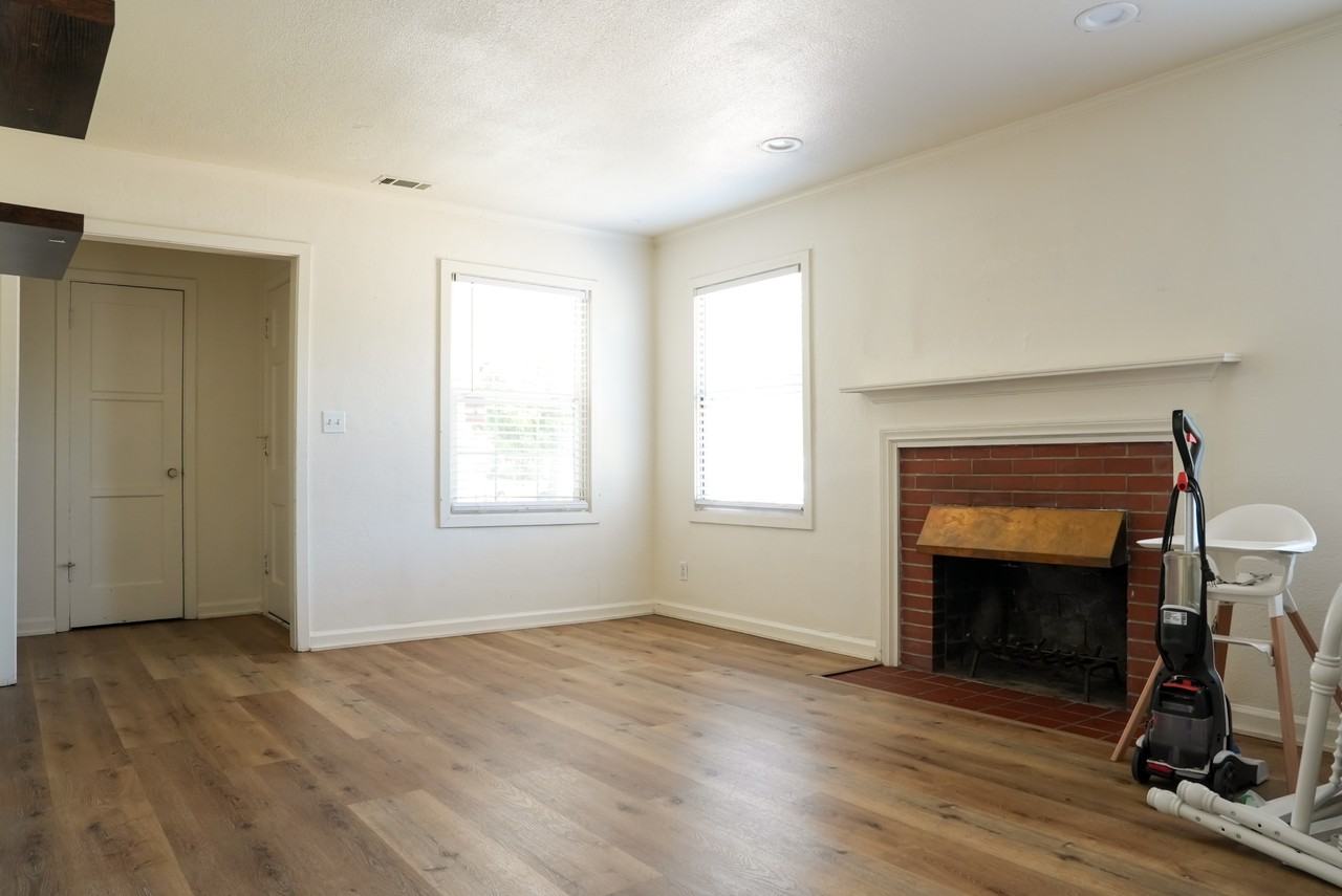 1531 W Mendocino Ave #NA - Photo 3 of 18