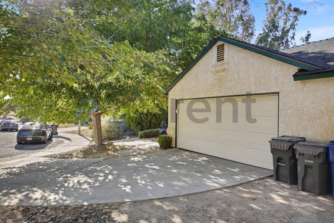 3803 W Avenue K14 - Photo 4 of 29