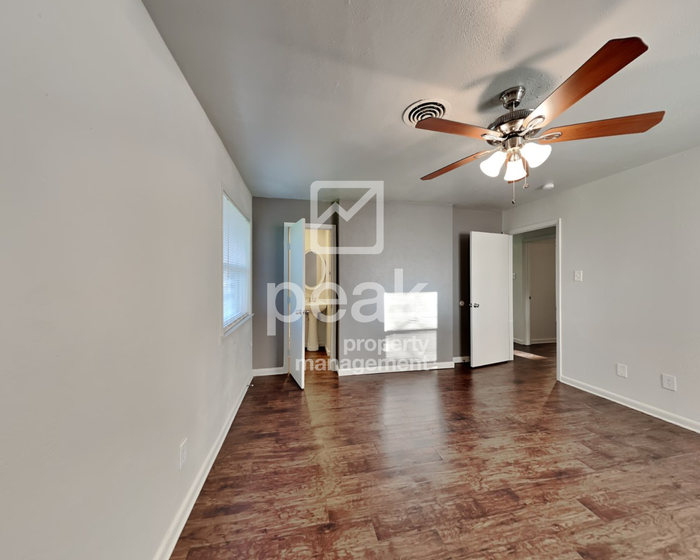 5508 Winifred Dr - Photo 6 of 18