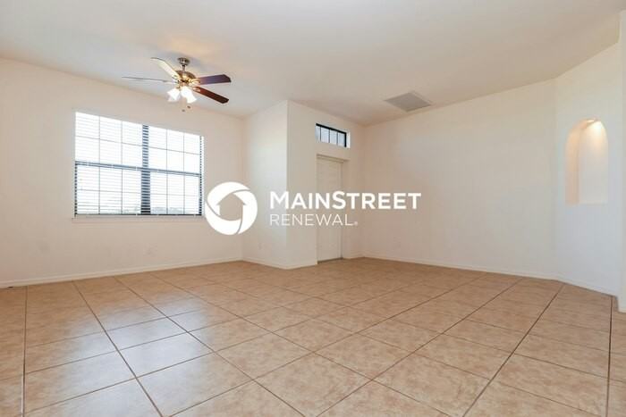 1402 Sw 18th Pl - Photo 3 of 16