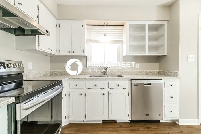 10025 Joe Leach Rd - Photo 7 of 17