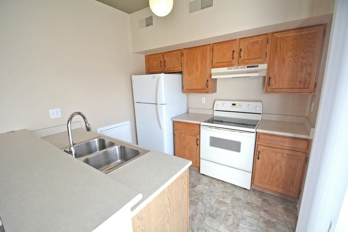 9680 Brentwood Way #301 - Photo 7 of 14