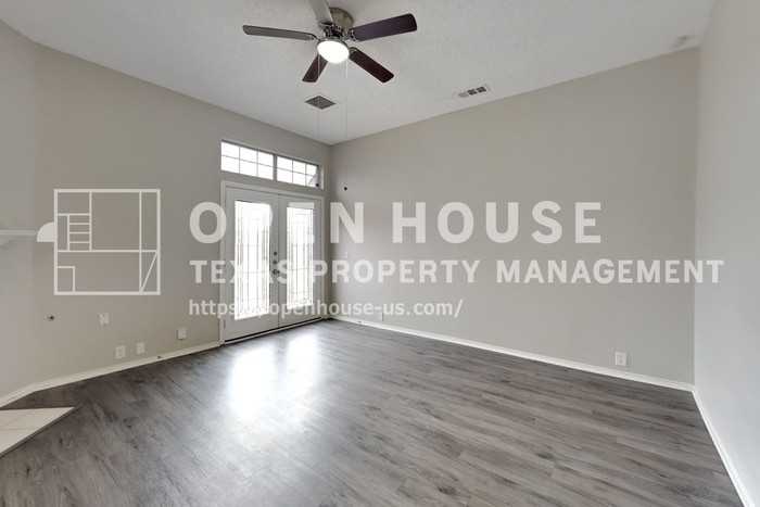 7411 Sonoma Valley Dr - Photo 4 of 21
