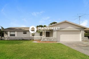 215 Lochmond Dr - Photo 1 of 1