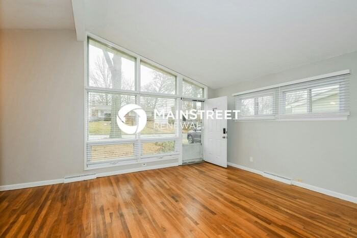 600 Acorn Dr - Photo 5 of 17