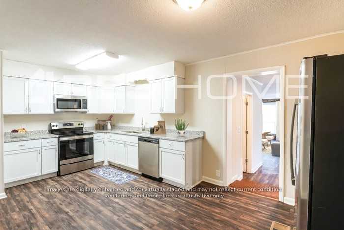 304 Ash Dr - Photo 2 of 17