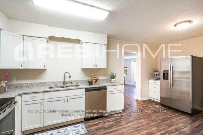 304 Ash Dr - Photo 3 of 17