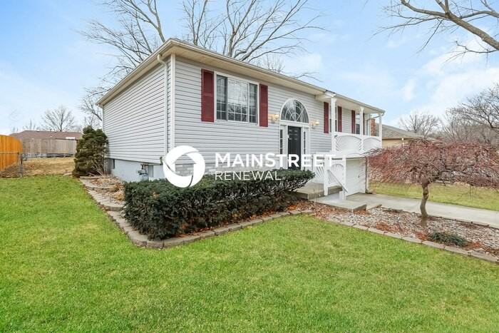 2308 Nw Ashton Dr - Photo 2 of 17