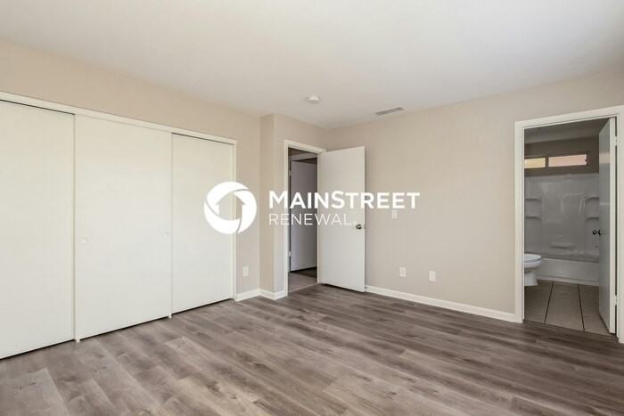 10730 W Glenrosa Ave - Photo 7 of 15
