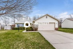 featured image of 7467 Grandview Dr