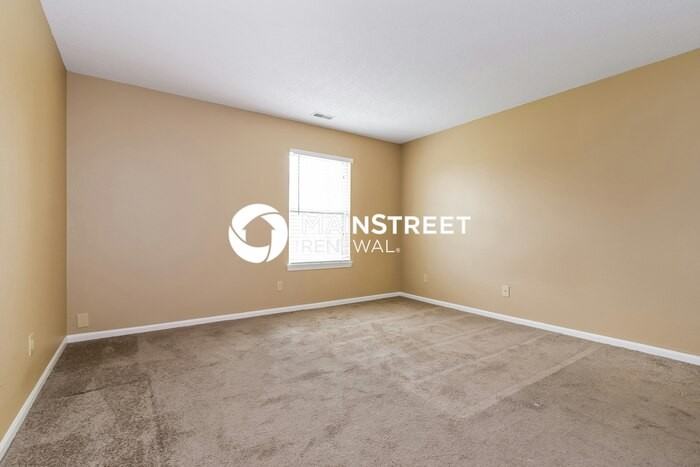 7467 Grandview Dr - Photo 4 of 16