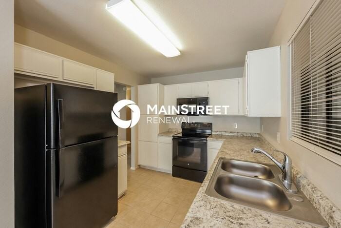 22218 N 32nd Ave - Photo 7 of 16