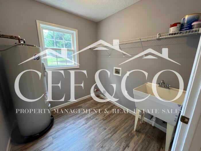 305 Vinyard Rd #305 - Photo 7 of 18