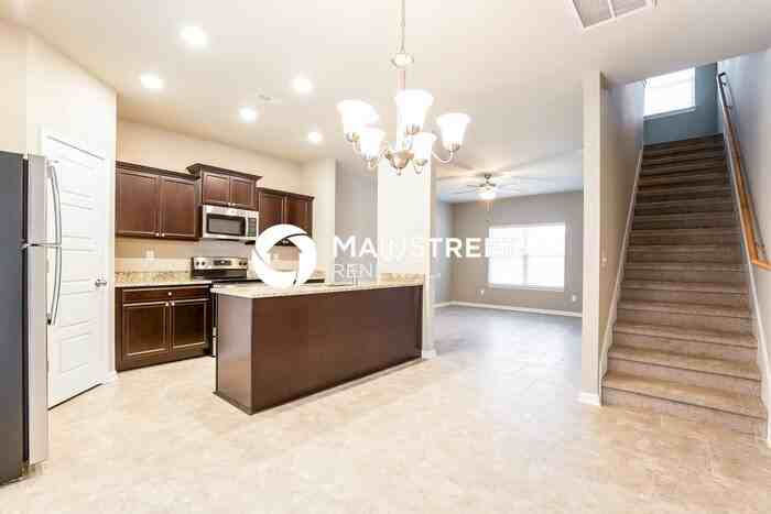 105 Chyntara Dr - Photo 5 of 15