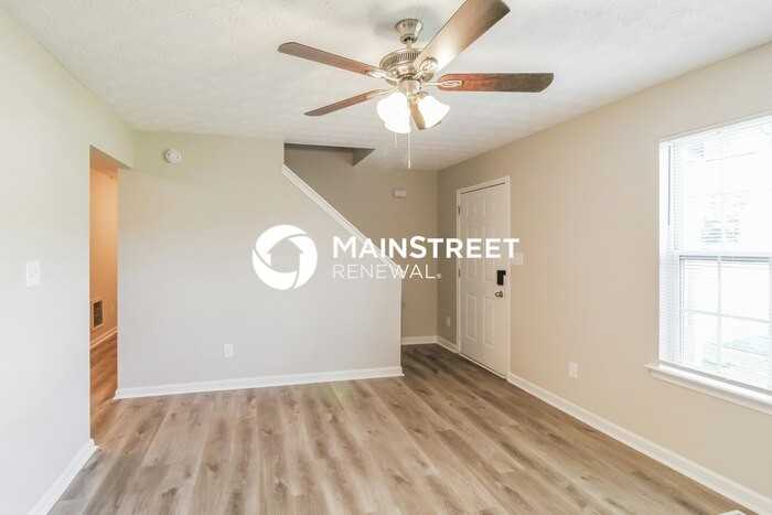1110 Overlook St - Photo 3 of 18