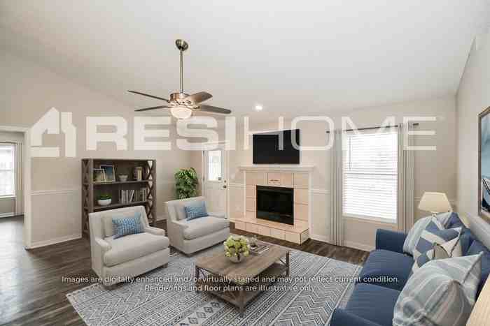 151 Mayall Dr W - Photo 5 of 19