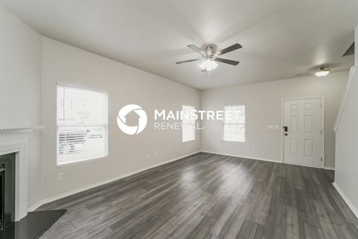 1054 Black Oak Dr - Photo 6 of 17