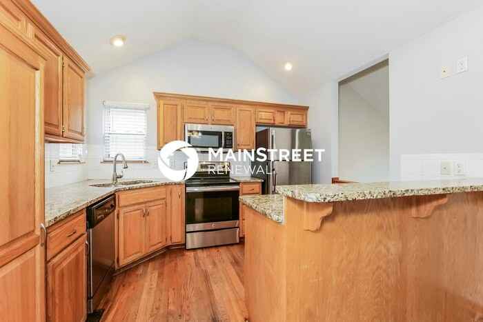1004 Sw Ambush Ct - Photo 6 of 17