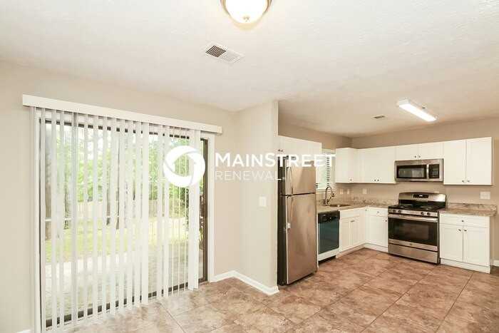 8170 Winewood Ct - Photo 7 of 16